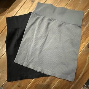 Gray and Black Ribbed Skirt Set